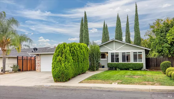 1084 Woodridge DR, Vacaville, CA 95687