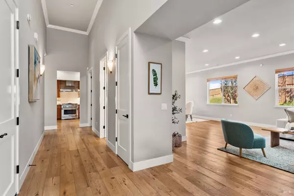 Santa Rosa, CA 95403,1972 Gardenview CIR