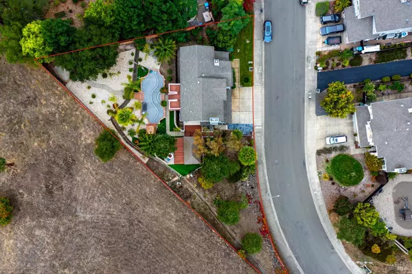 Santa Rosa, CA 95403,3428 Lake Park CT