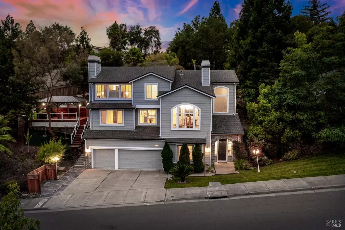 Santa Rosa, CA 95403,3428 Lake Park CT