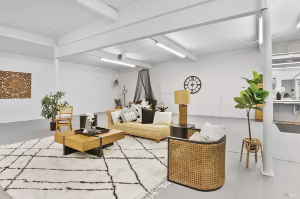 Vallejo, CA 94590,632 6th ST