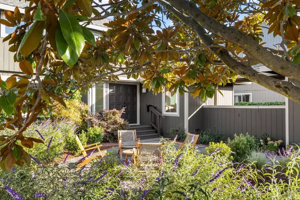 Larkspur, CA 94939,202 RIVIERA CIR