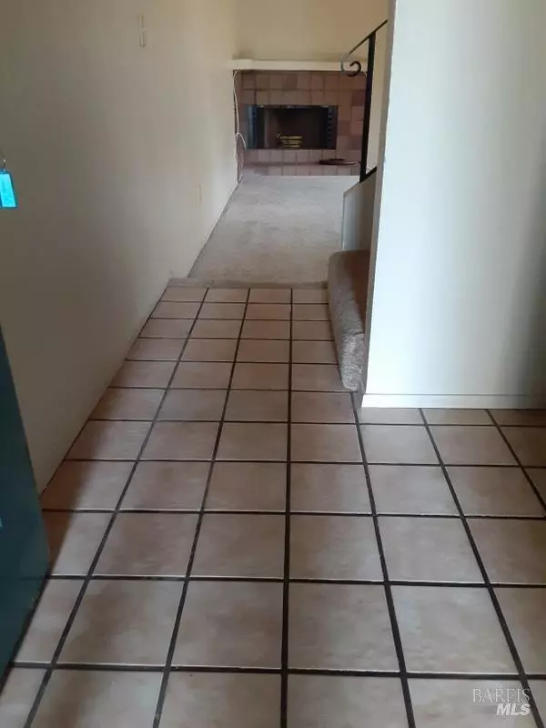 Santa Rosa, CA 95405,2310 Maher DR