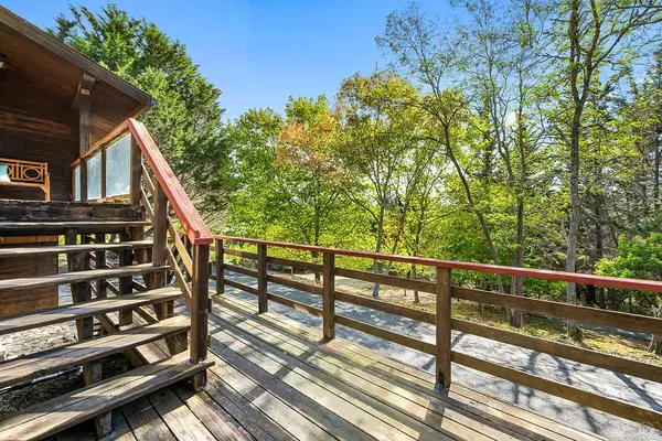 Sebastopol, CA 95472,2888 Lynn RD