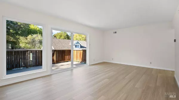 San Anselmo, CA 94960,40 magnolia AVE 2