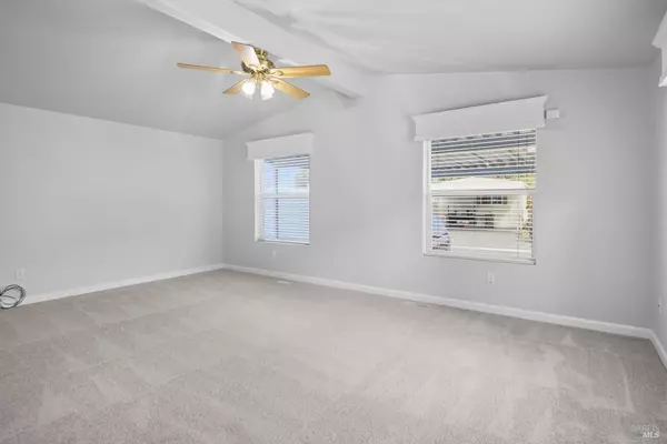 Rohnert Park, CA 94928,77 Walnut Circle CIR