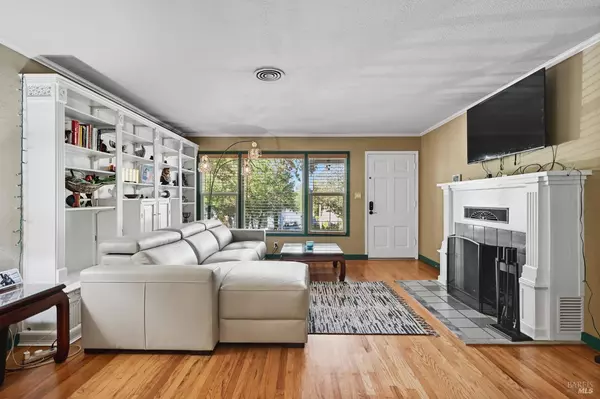 Santa Rosa, CA 95404,2434 Humboldt ST