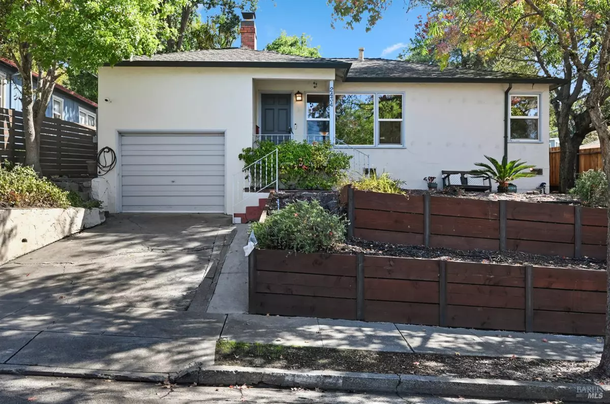Santa Rosa, CA 95404,2434 Humboldt ST
