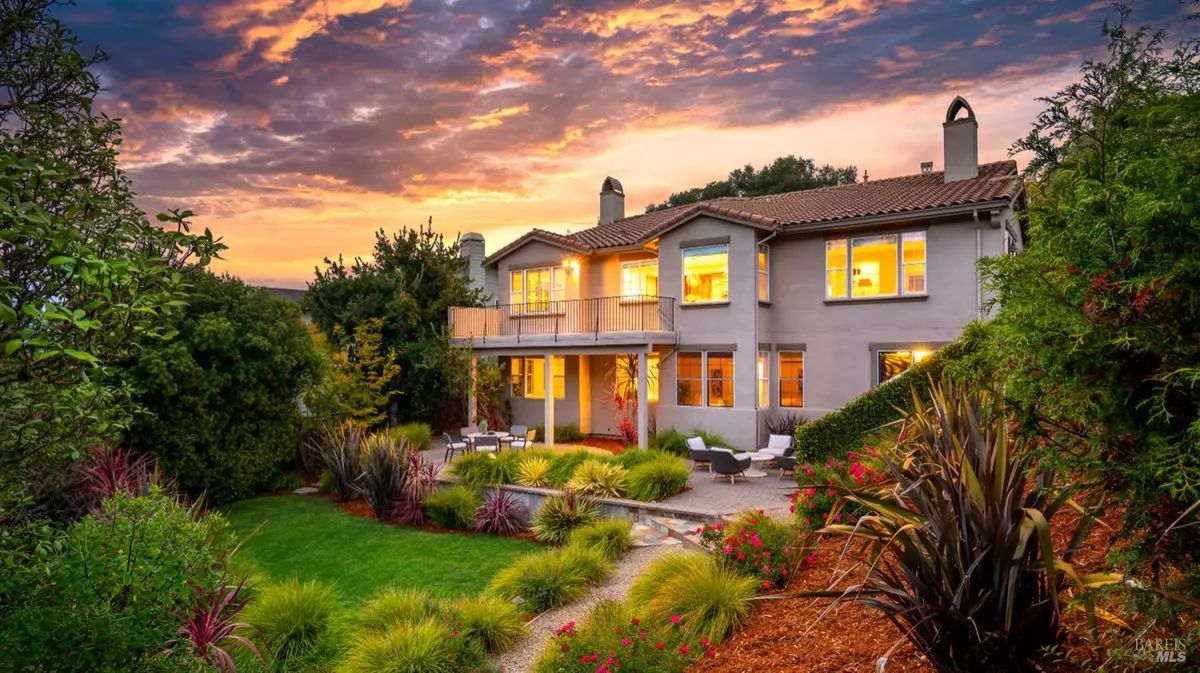 Petaluma, CA 94952,5 Troon TER