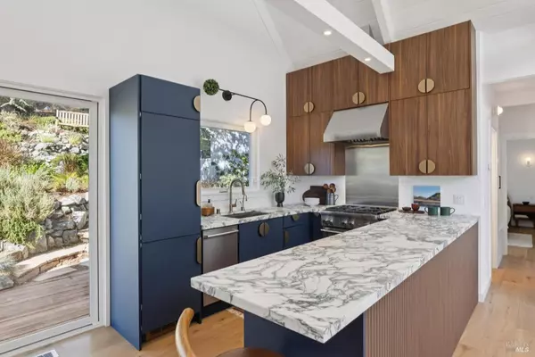 San Anselmo, CA 94960,91 Holstein RD