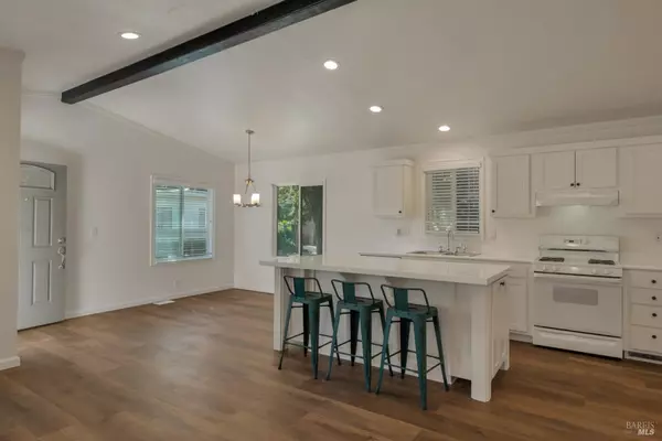 Sonoma, CA 95476,70 Rancho DR