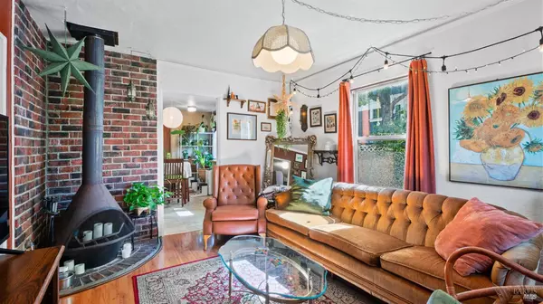 Santa Rosa, CA 95404,642 Wright ST