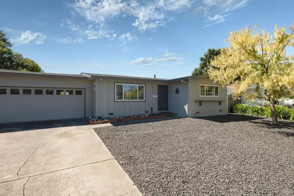 490 El Dorado DR, Sonoma, CA 95476