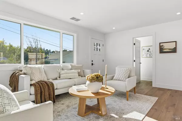 Petaluma, CA 94952,4 George TER