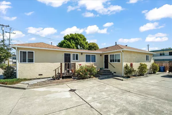 Hayward, CA 94544,26047 Gading RD