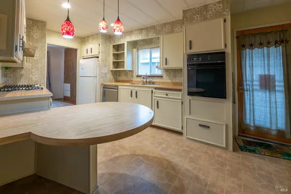 146 Circulo Todos CIR, Rohnert Park, CA 94928