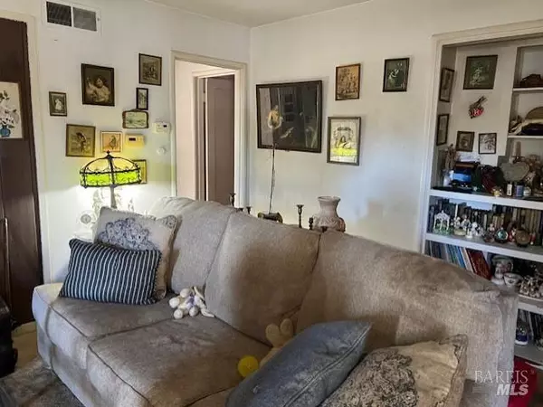 Vallejo, CA 94589,209 San Marino AVE