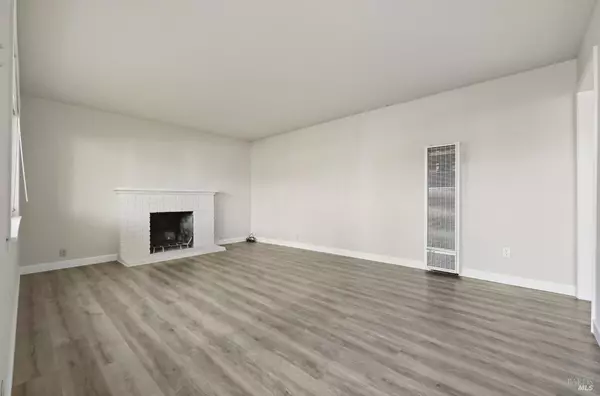 Petaluma, CA 94954,228 S Mcdowell BLVD