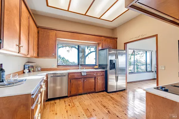 Angwin, CA 94508,1180 Crestmont DR