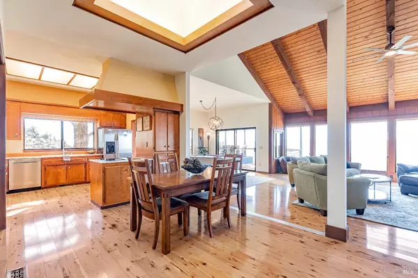 Angwin, CA 94508,1180 Crestmont DR