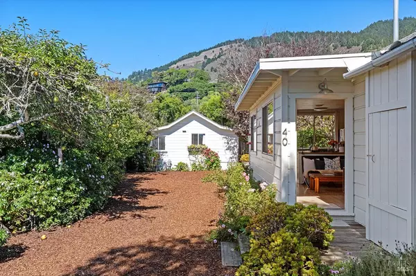 40 Arenal AVE #42, Stinson Beach, CA 94970