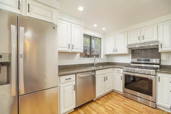 San Rafael, CA 94903,92 Grande Paseo