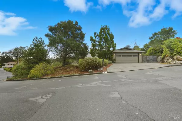 5 Truman DR, Novato, CA 94947