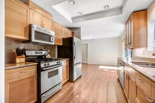 Santa Rosa, CA 95405,1941 Calavaras DR