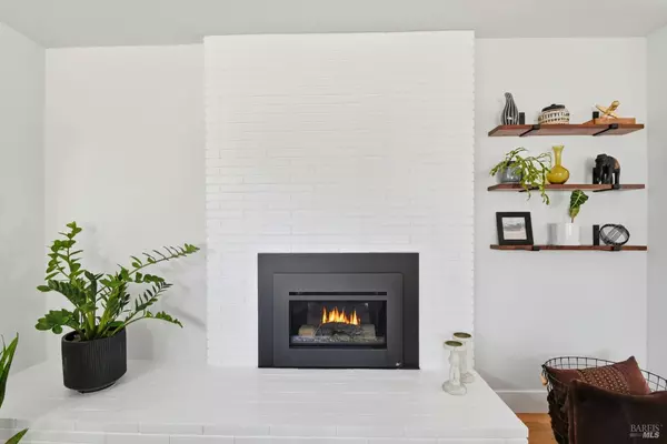 Santa Rosa, CA 95405,3553 Fir DR