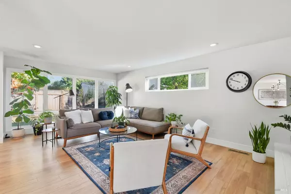 Santa Rosa, CA 95405,3553 Fir DR