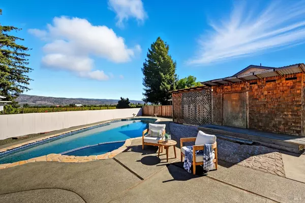 Napa, CA 94558,4430 Summerfield DR
