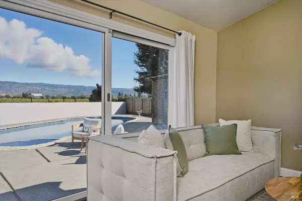 Napa, CA 94558,4430 Summerfield DR