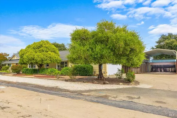 Santa Rosa, CA 95401,142 Coronation DR