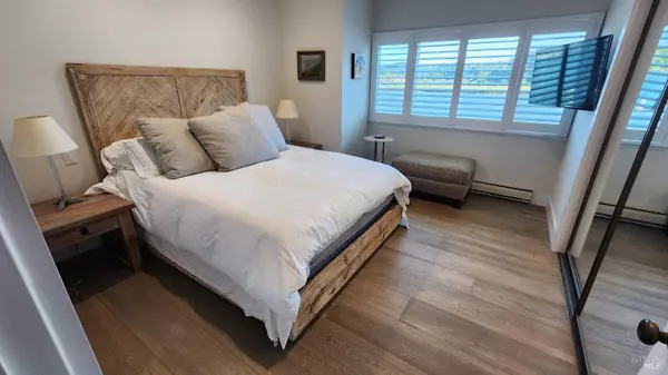 Greenbrae, CA 94904,535 S Eliseo DR