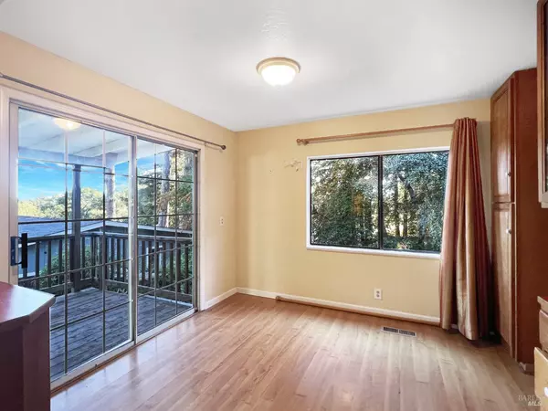 Sebastopol, CA 95472,1281 Tilton RD