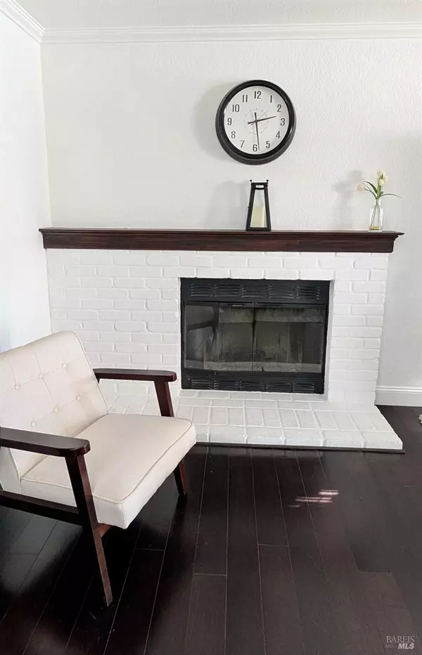 Windsor, CA 95492,412 Jane DR