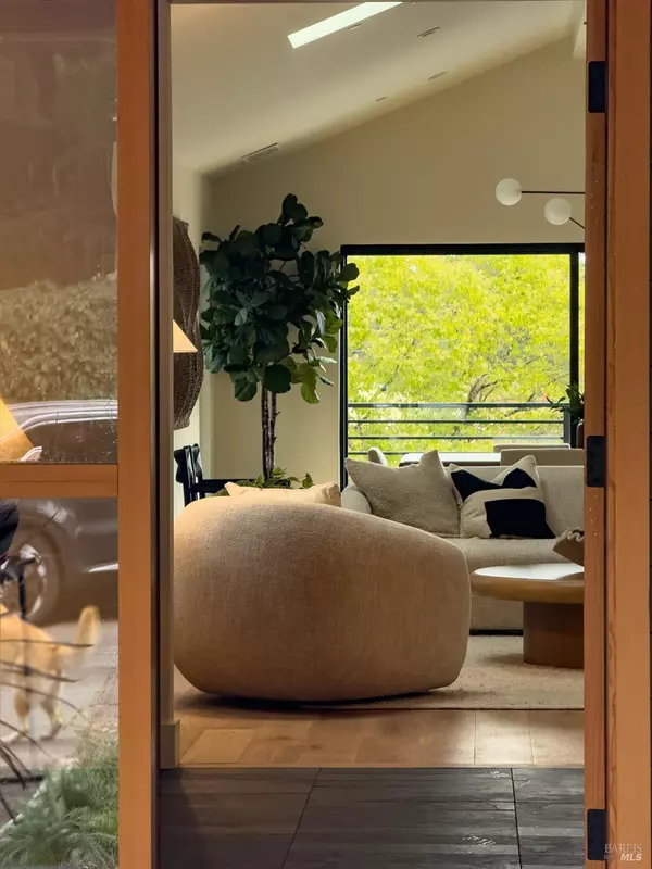 Sebastopol, CA 95472,451 High ST