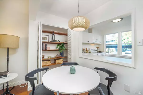 Novato, CA 94949,21 Lovejoy WAY