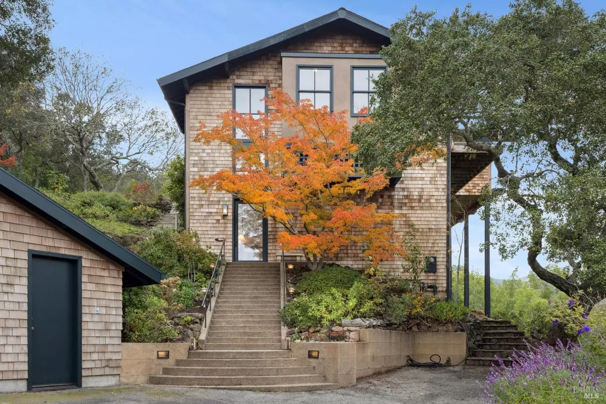 San Anselmo, CA 94960,16 Dutch Valley LN