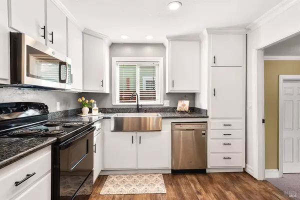 Rohnert Park, CA 94928,7530 Bernice AVE