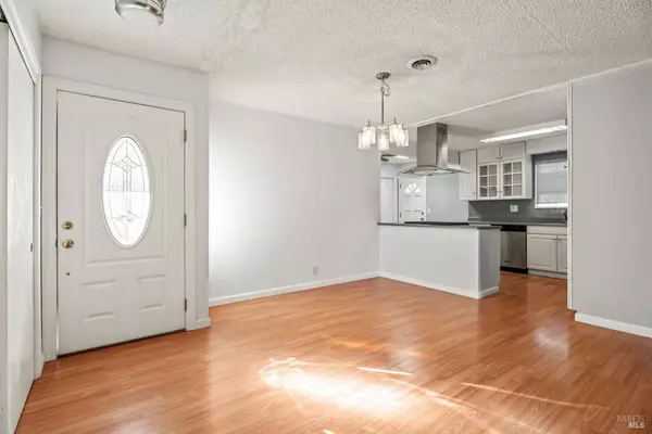 Ukiah, CA 95482,74 Fairview CT