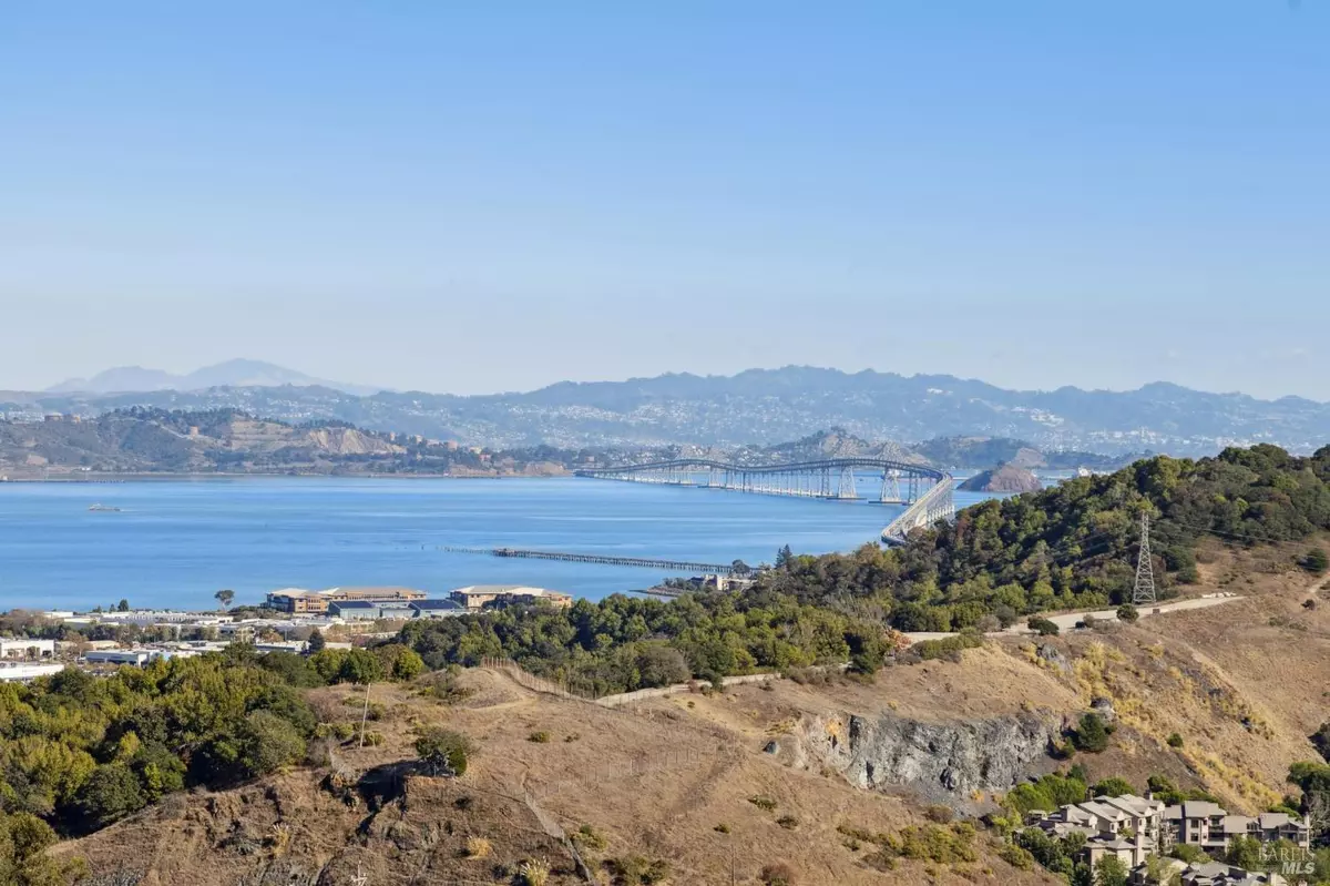 San Rafael, CA 94901,19 Mliss LN