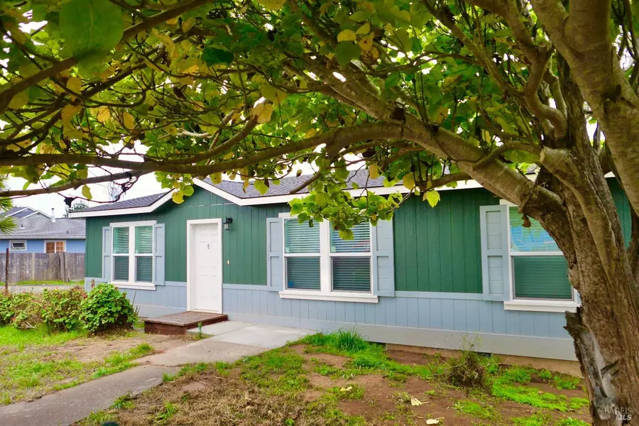 575 S Whipple ST, Fort Bragg, CA 95437