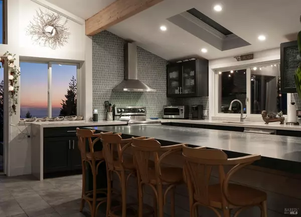 Gualala, CA 95445,44801 Fish Rock RD