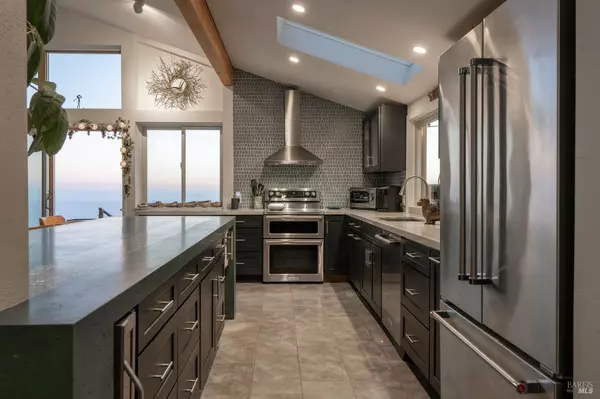 Gualala, CA 95445,44801 Fish Rock RD