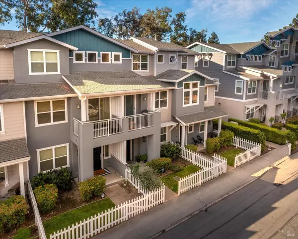 111 Firefly LN, Napa, CA 94558