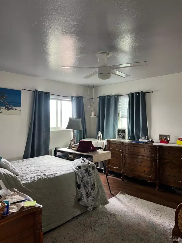 Vallejo, CA 94590,1836 Florida ST