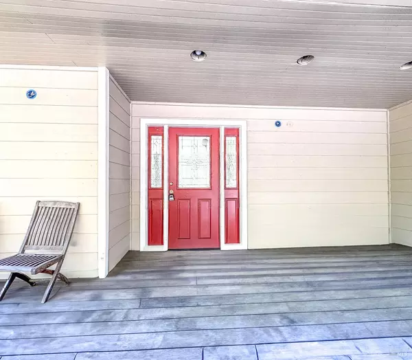 Willits, CA 95490,24511 Cypress DR