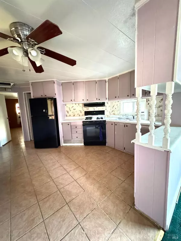 Ukiah, CA 95482,4080 Burke Hill DR 4