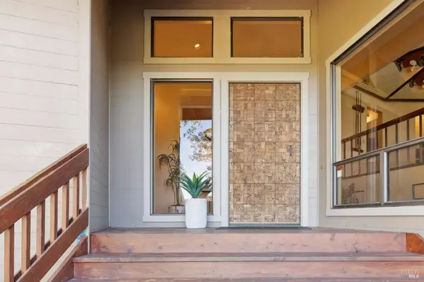 Santa Rosa, CA 95404,2060 Oak Ridge DR